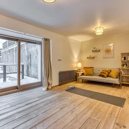 Nocleg ze śniadaniem Ao House - Pan Bena